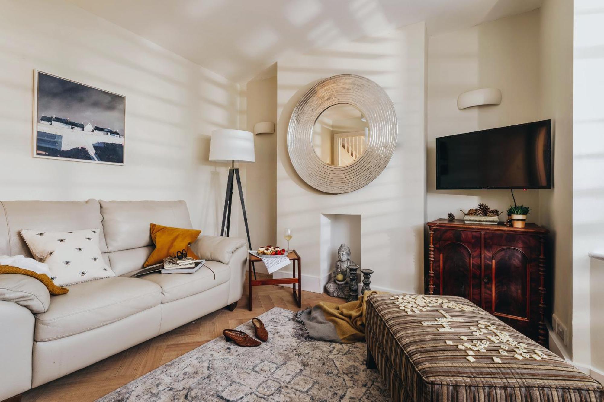 Littlefields - Stylish, Modern With Large Garden, Close To